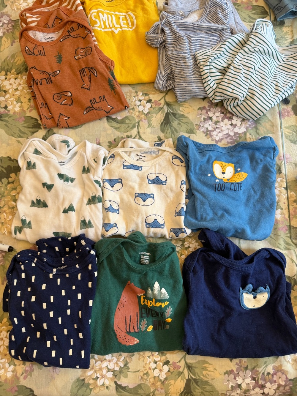 Gerber 3-6 month boy bundle long sleeve snap onesies EUC/ 11 items